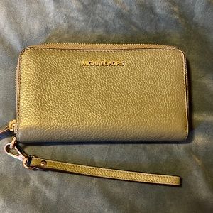 Michael Kors Green pebbled leather wallet